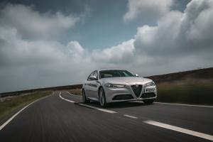 Alfa Romeo Giulia Sprint 2020 года  (UK)